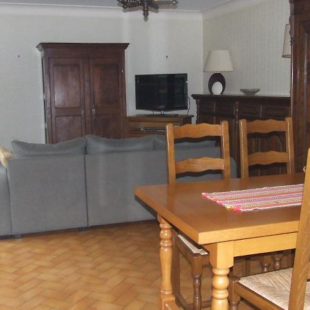 Gite A La Ferme Les Places La Chapelle-Bertrand Εξωτερικό φωτογραφία